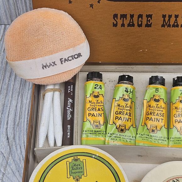 Vintage Max Factor Hollywood Stage Make-Up Kit Female Grease Paint Powder Rouge - Picture 4 of 12